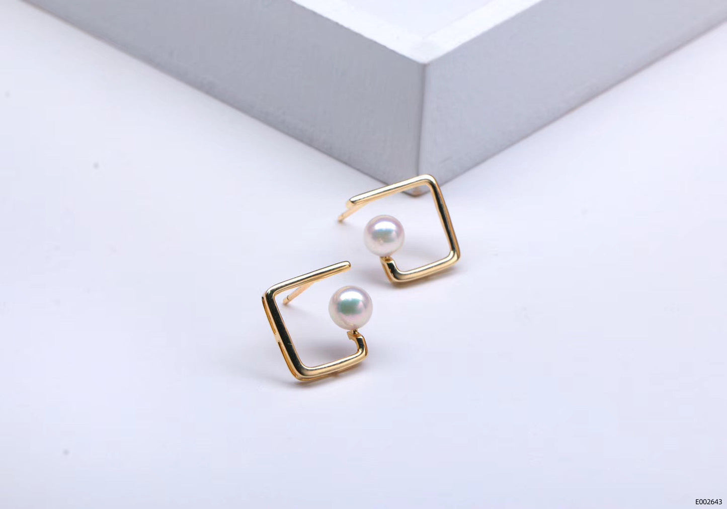 G14K Freshwater Pearl Earrings - Timeless Pearl