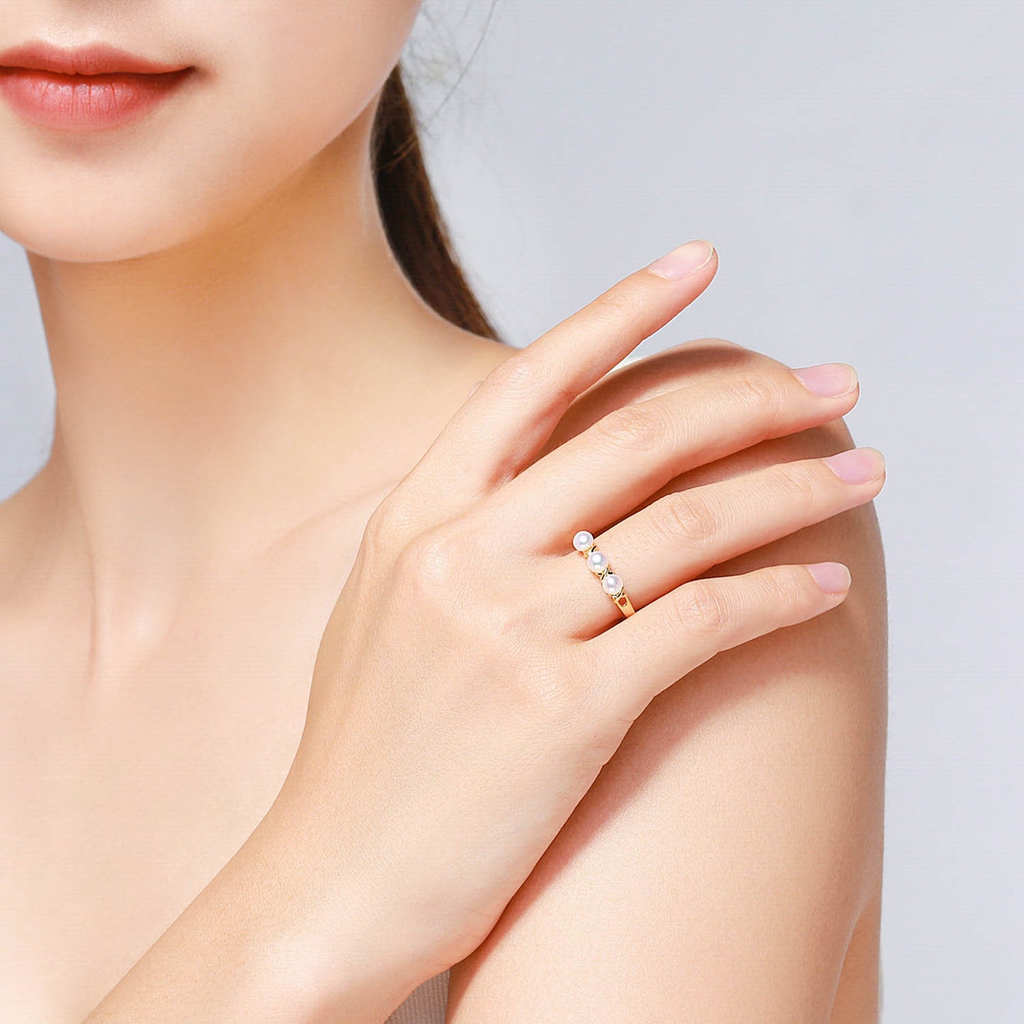 XOXO Golden Pearl Ring