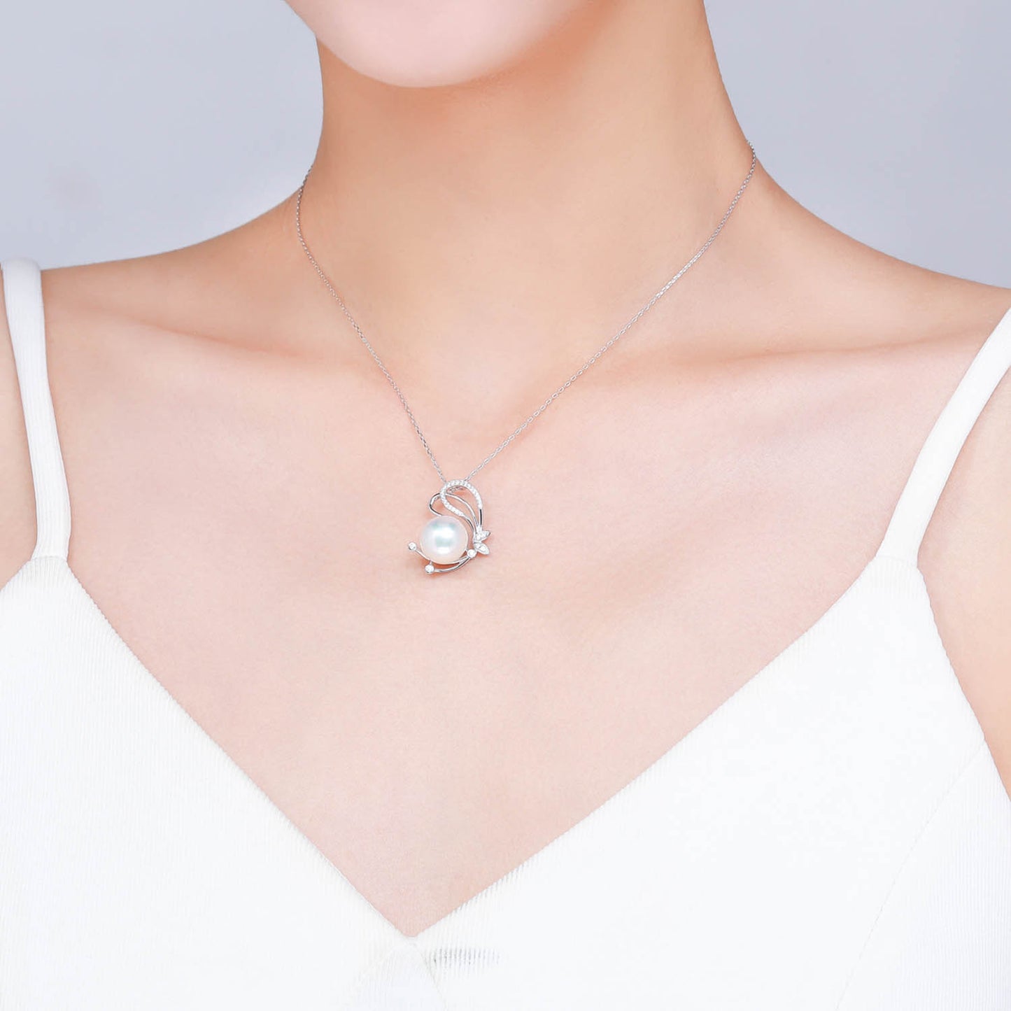 Flirtatious Edison Pearl Necklace