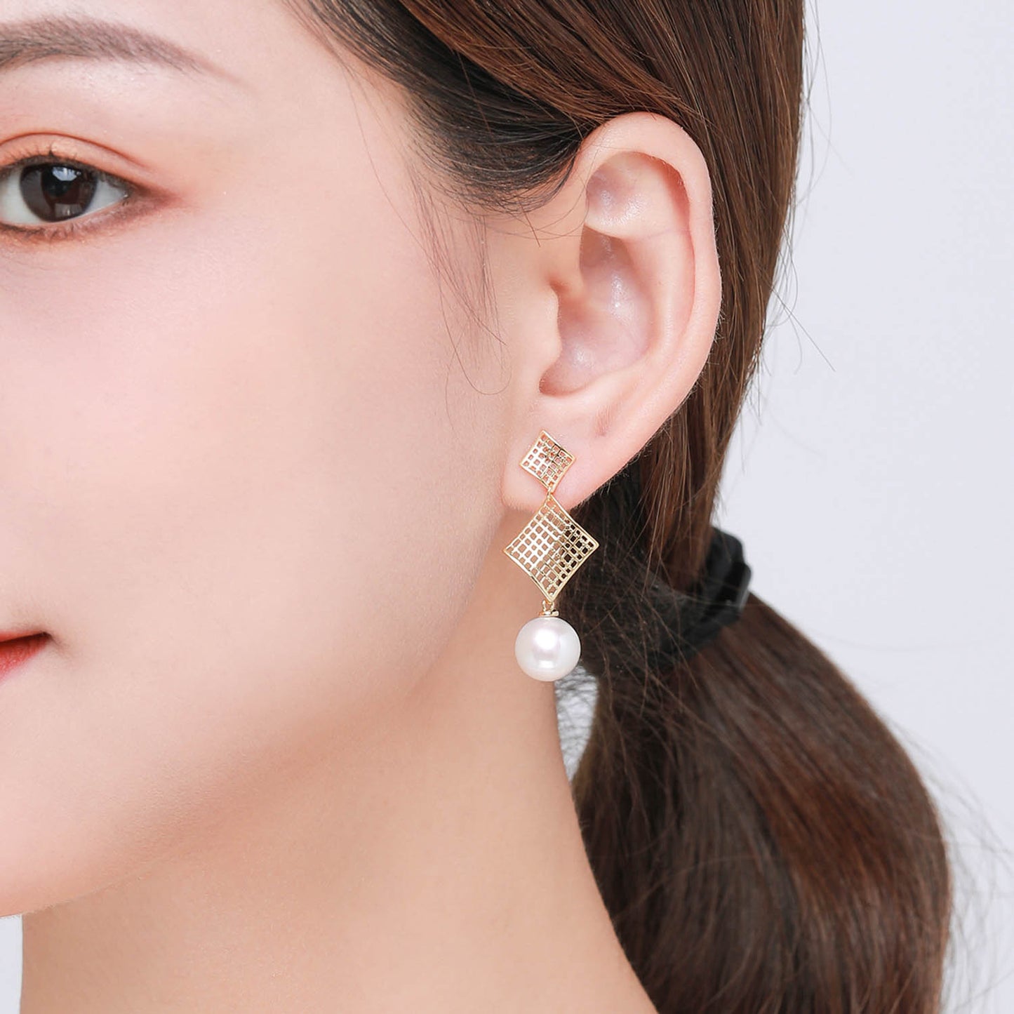 Golden Kites Edison Pearl Earrings