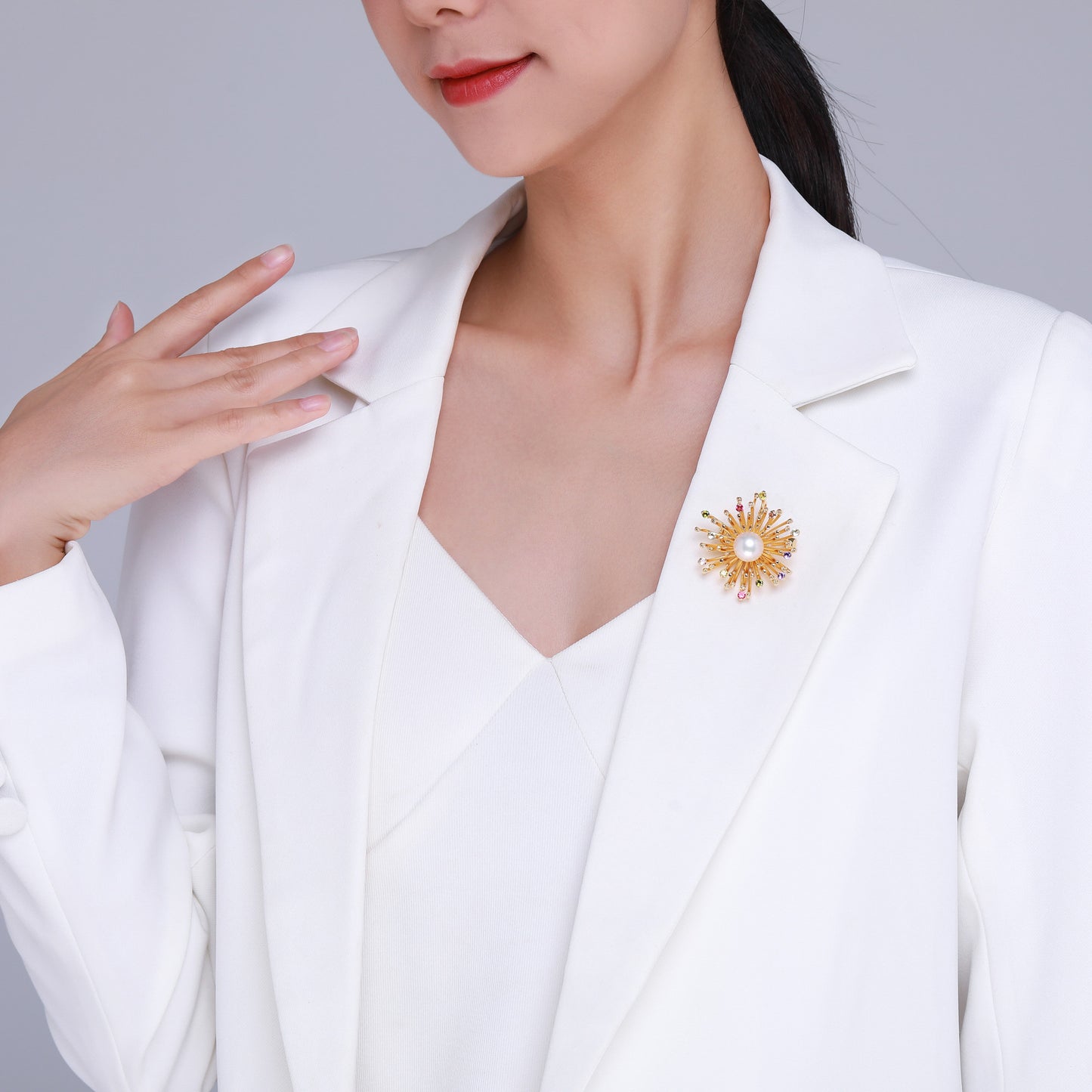 Be Bold Pearl Brooch