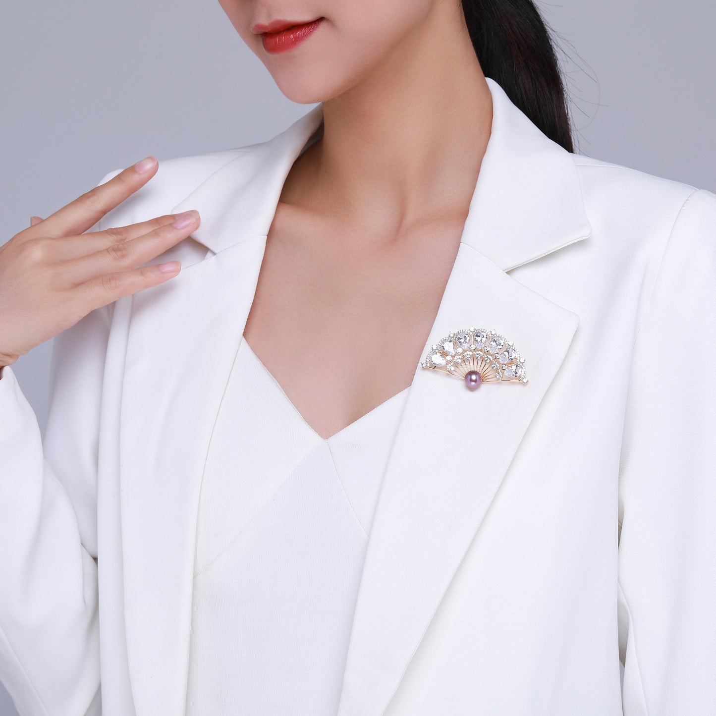 Japanese Fan Edison Pearl Brooch