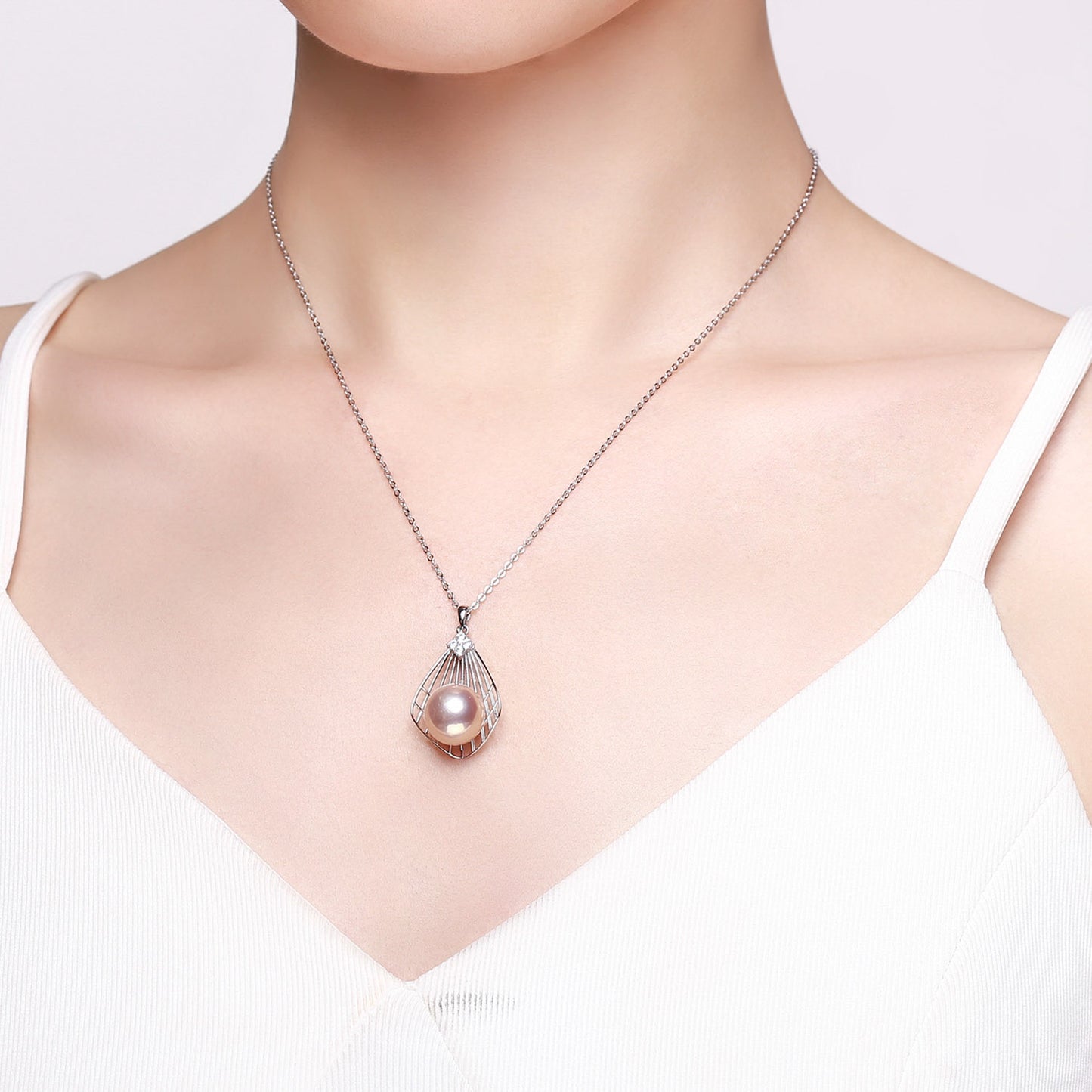 Silver Shell Edison Pearl Necklace