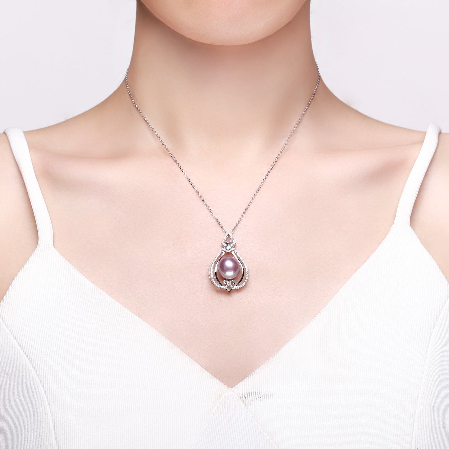 Bella Edison Pearl Necklace