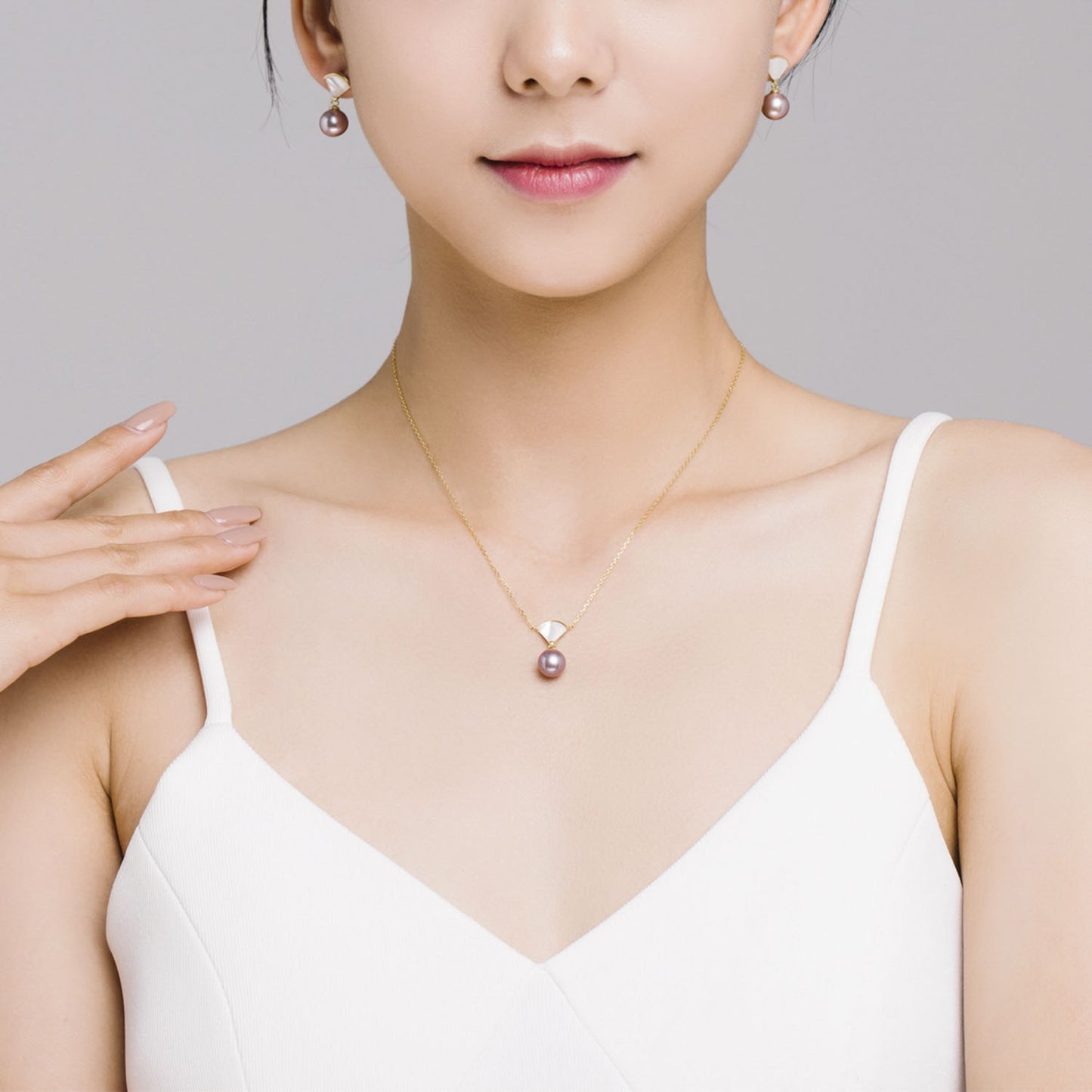 Your Fans Pearl Earrings & Necklace Set