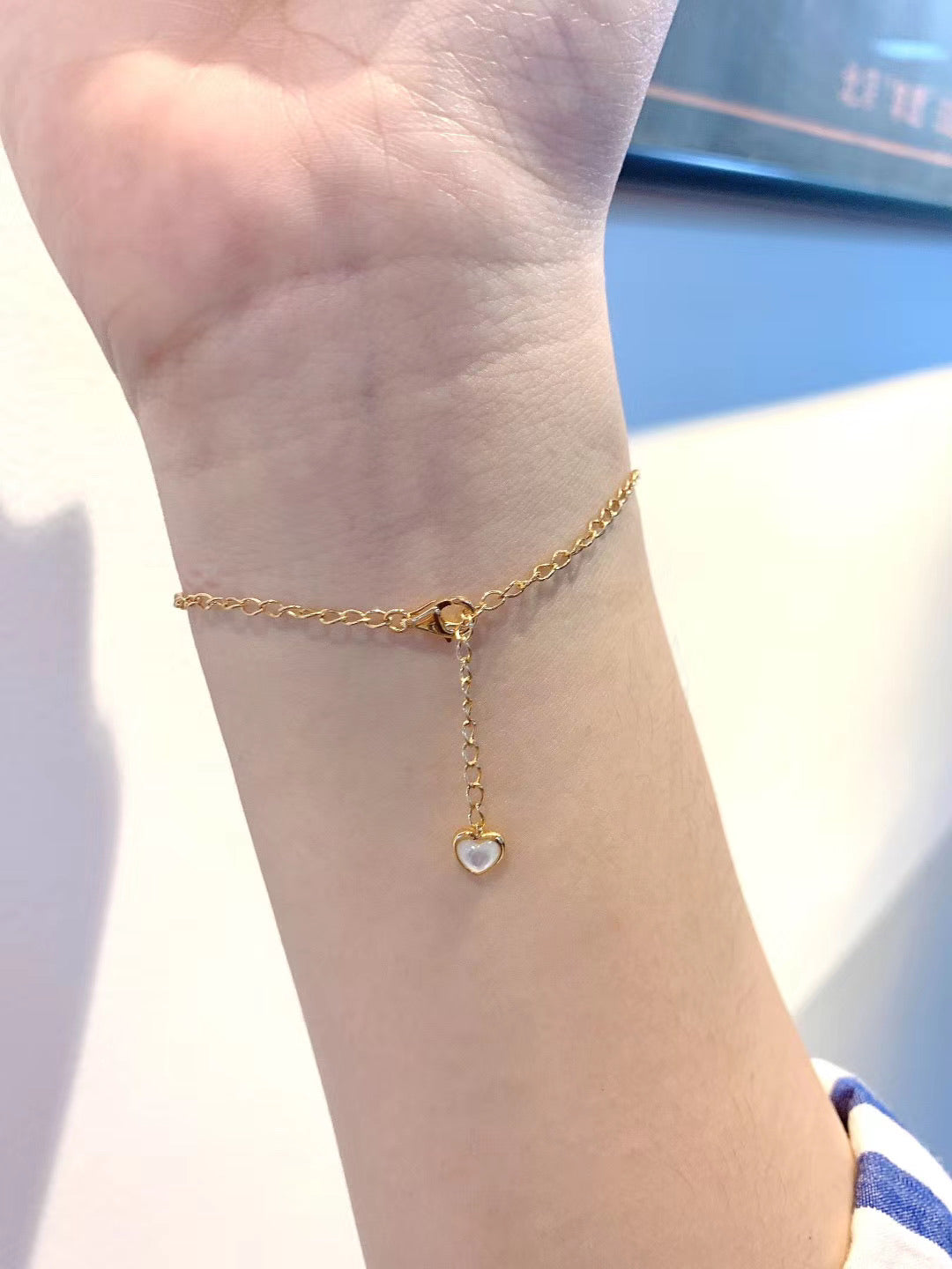 The Mermaid Whale Tail Pearl Bracelet