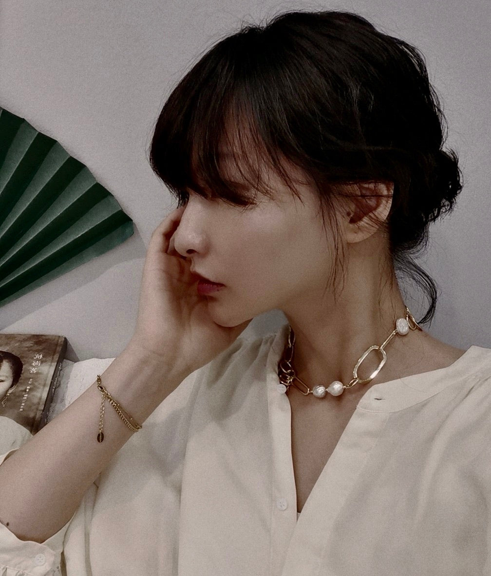 Modern 12mm Baroque Pearl Choker Necklace