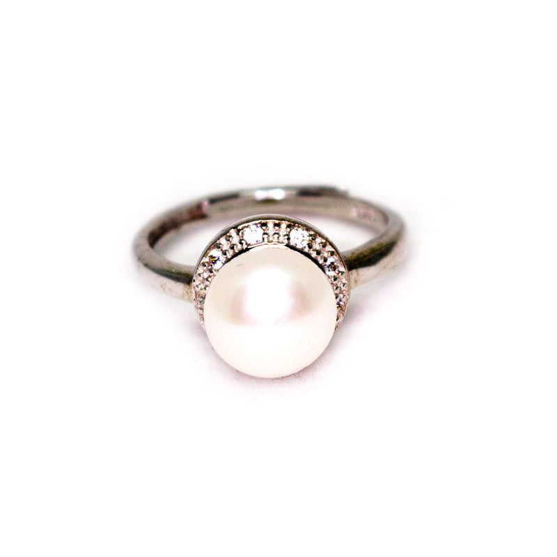 Round Pearl Ring - Timeless Pearl