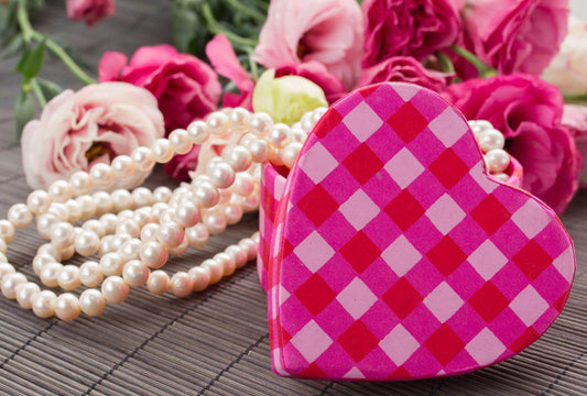 Alexis’ Heirloom Pearl Necklace Chapter 16: Valentine’s Day