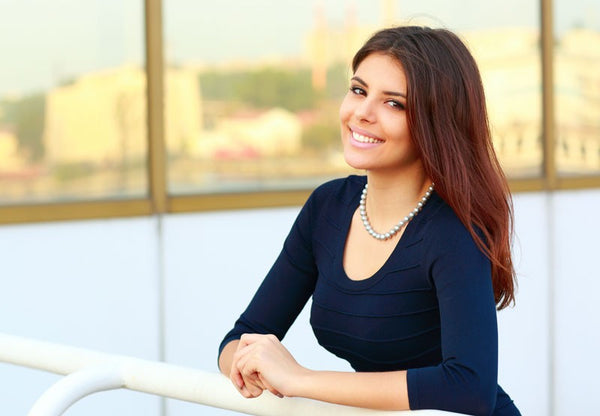 Use Pearl Jewelry to Spruce up Your Office Outfit