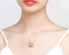 What Gives Pearls Their Color? Why Some Pearls Come Out Pink or Grey