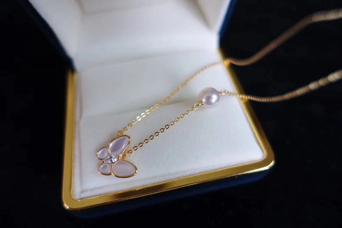 gold-butterfly-pendant