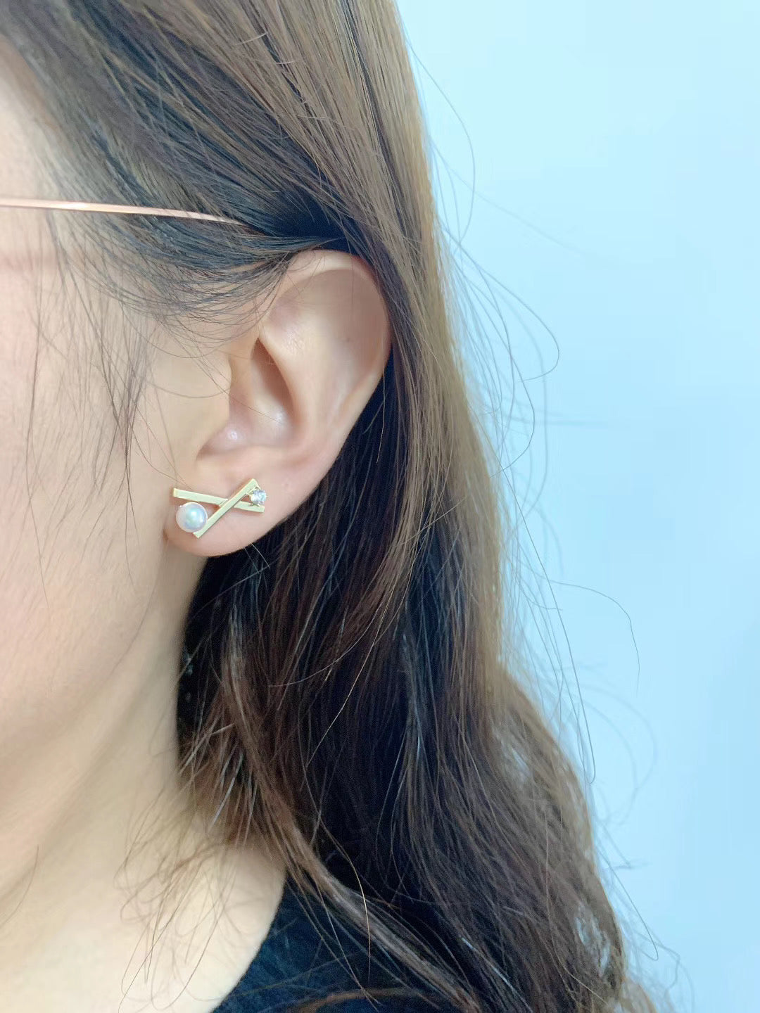 G14K XOXO Freshwater Pearl Earrings - Timeless Pearl