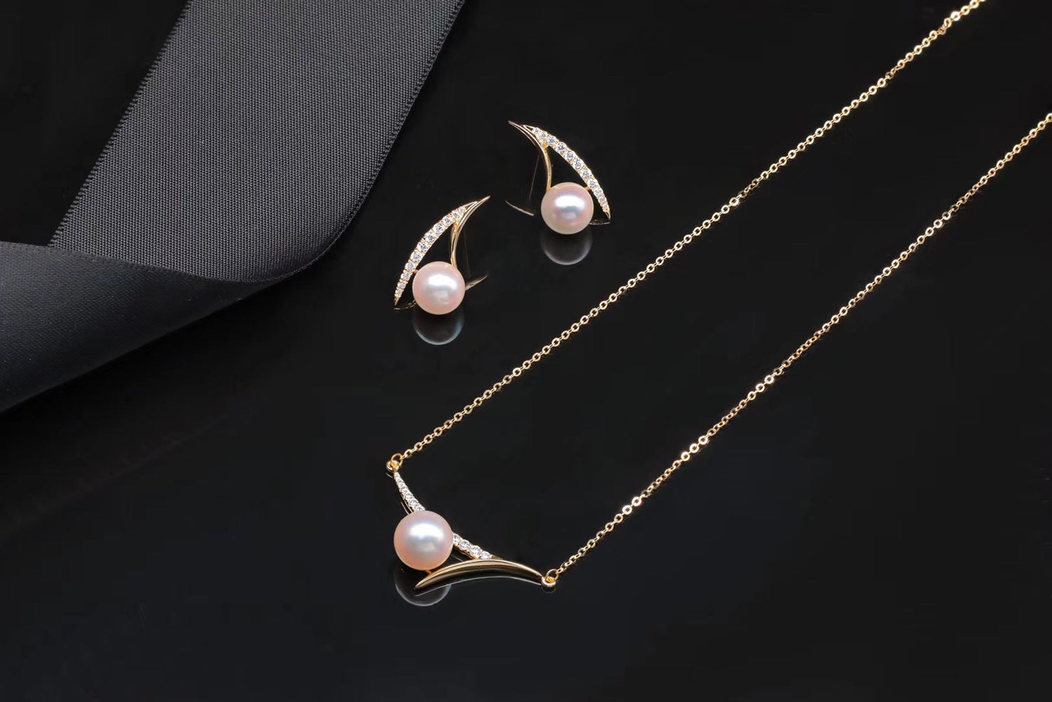 G14K Contemporary Pearl Necklace - Timeless Pearl