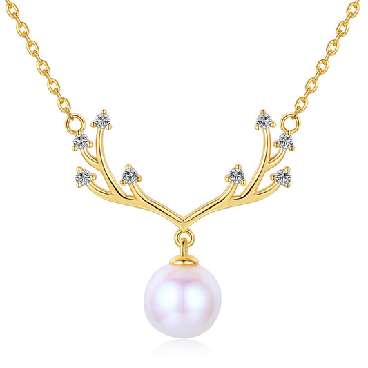 Glimmering Antlers Pearl Necklace