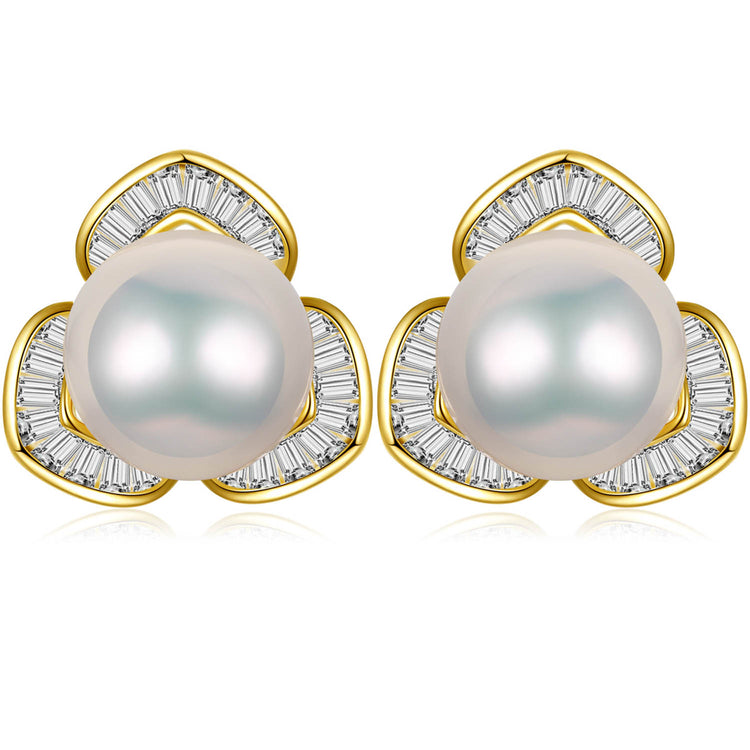 Mariposa Lily Pearl Studs Earrings