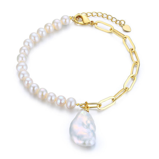 Bold and Classic Pearl Bracelet