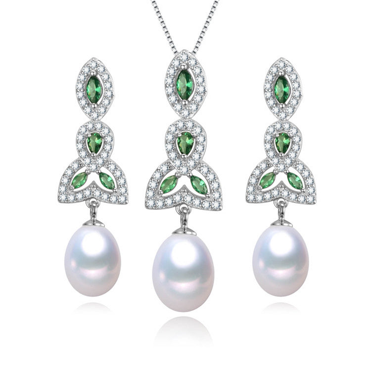 Luck and Charm Pearl Earrings & Necklace Gift Set