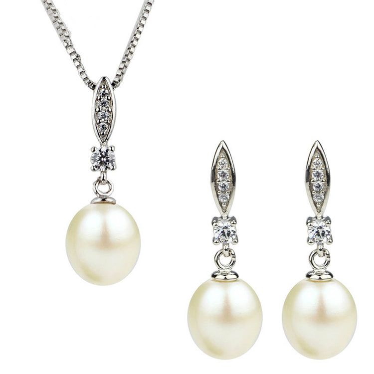 Ever After Pearl Earrings & Necklace Gift Set