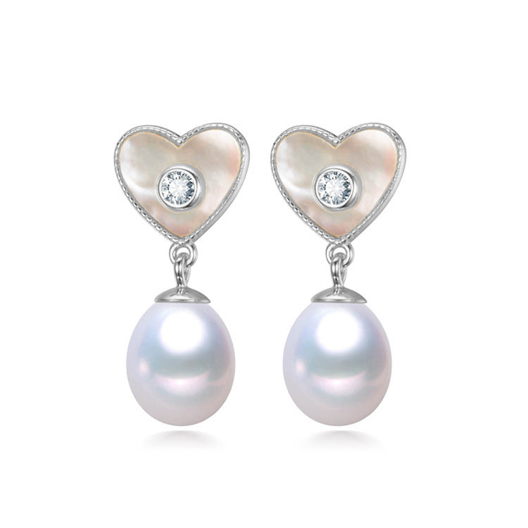 Hearts of Splendor Pearl Studs Earrings