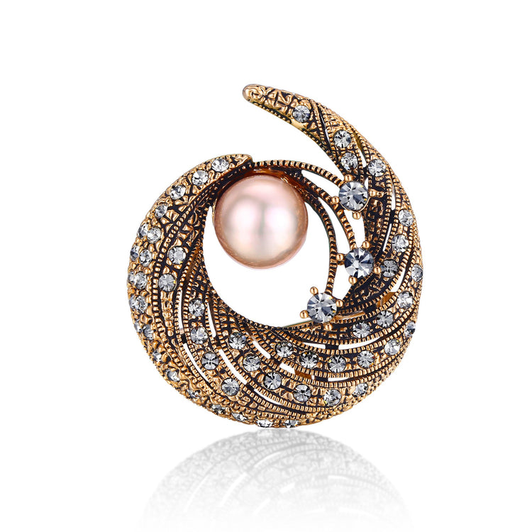 Cornucopia Edison Pearl Brooch