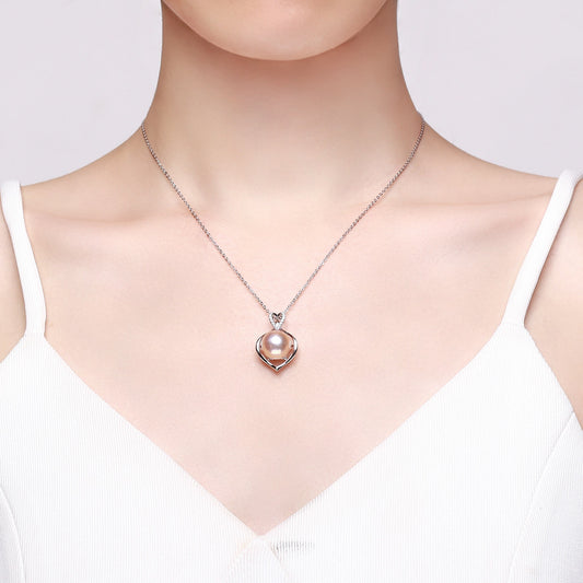 Maya Edison Pearl Necklace