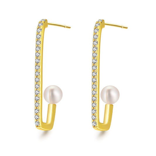 Gleam Pearl Studs Earrings