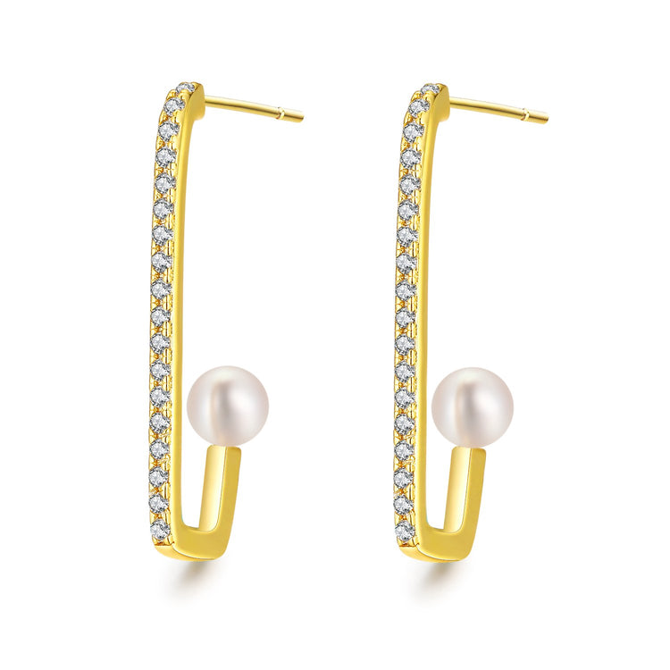 Gleam Pearl Studs Earrings