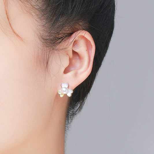Petunia Pearl Earrings