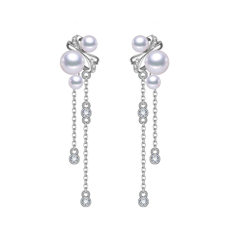 Glamourous Dangling Pearl Earrings