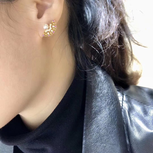 Carved Golden Fan Akoya Pearl Earrings
