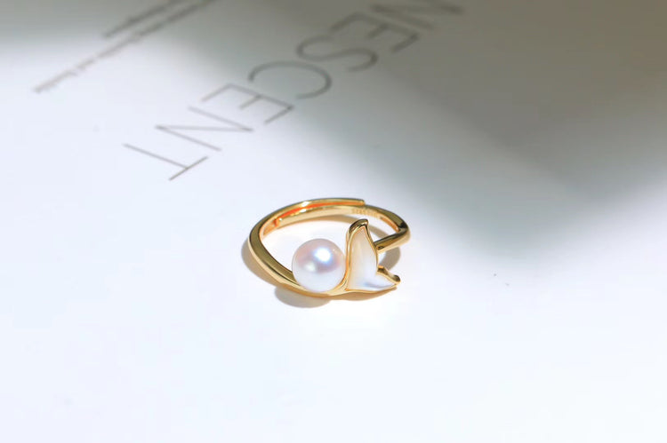 G14K The Mermaid Whale Tail Pearl Ring – Timeless Pearl