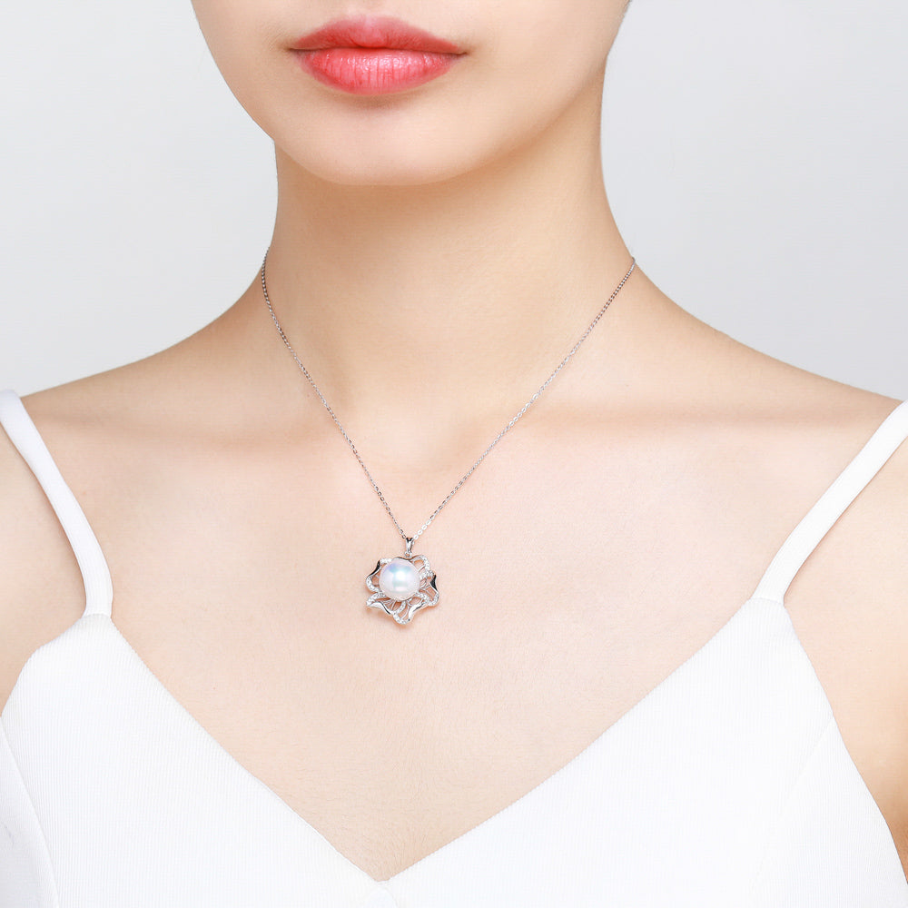 Lady Lotus Classic Pearl Necklace - Timeless Pearl