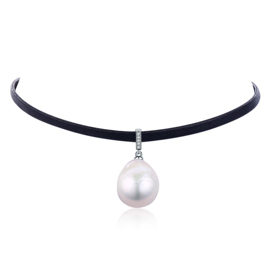 GIANT BAROQUE PEARL LEATHER CHOKER - Timeless Pearl