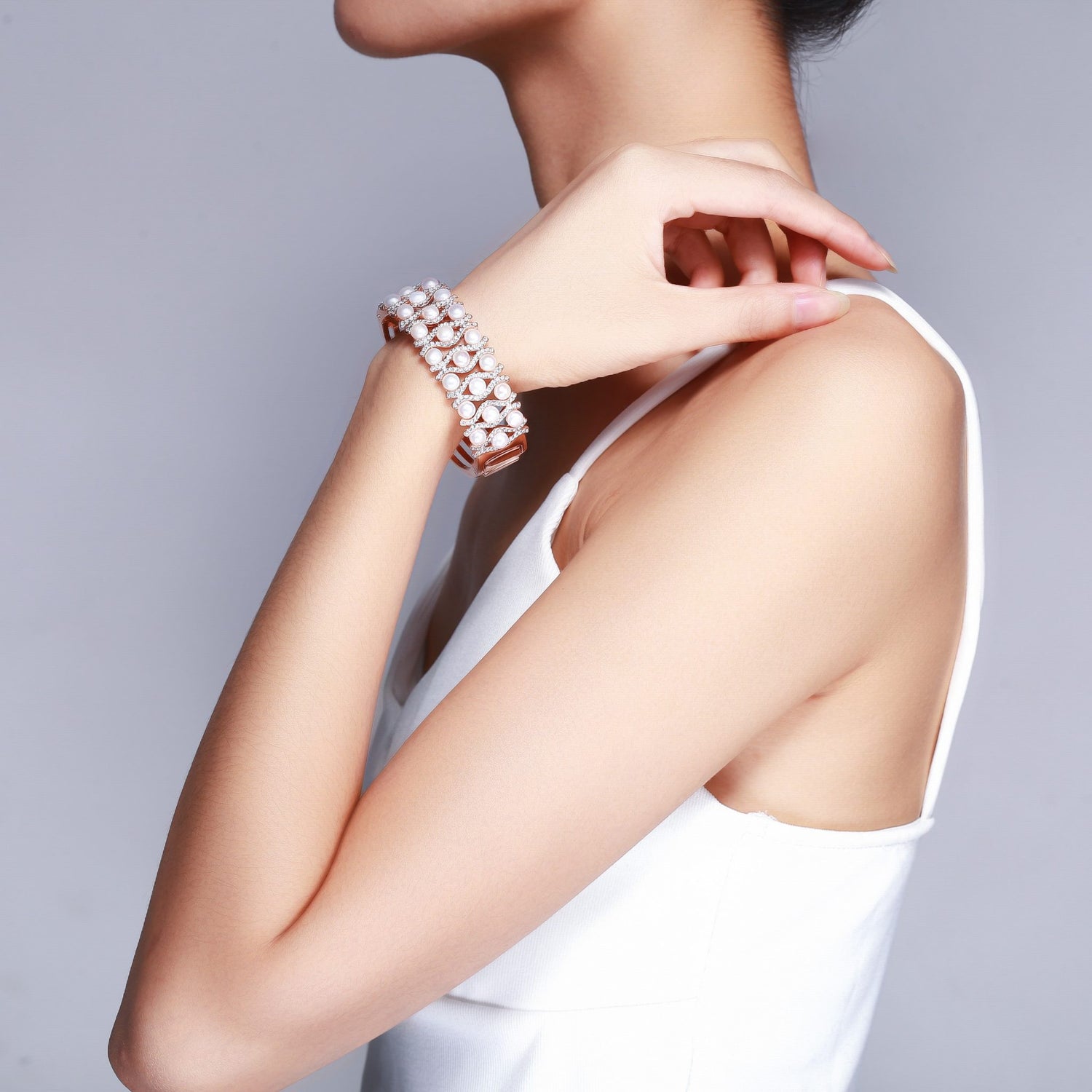 Golden Pearl Cuff - Timeless Pearl
