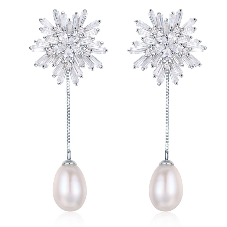 Frozen Queen Snowflake Pearl Earrings - Timeless Pearl