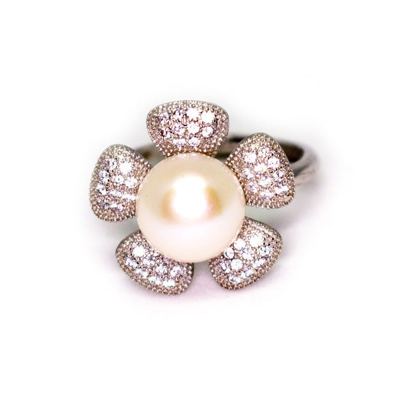 Flower Pearl Ring - Timeless Pearl