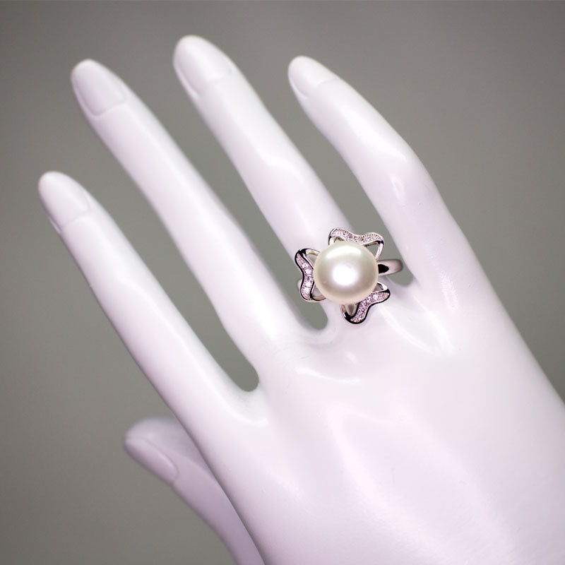 Clover Pearl Ring - Timeless Pearl