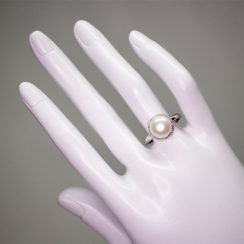 Round Pearl Ring - Timeless Pearl