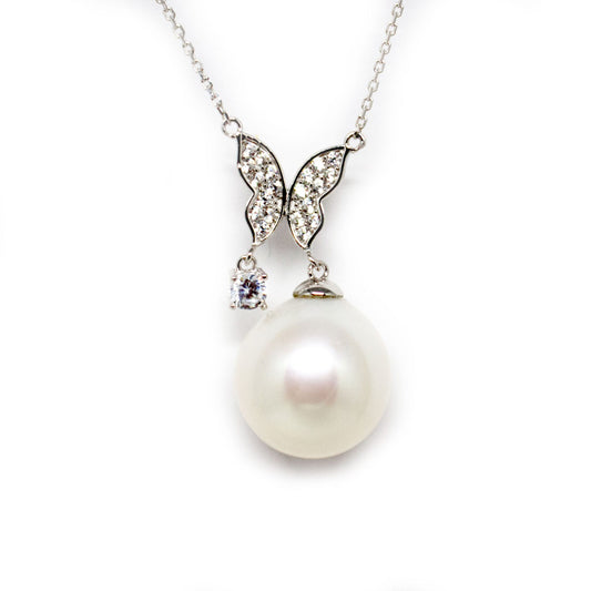Staring Butterfly Edison Pearl Necklace - Timeless Pearl