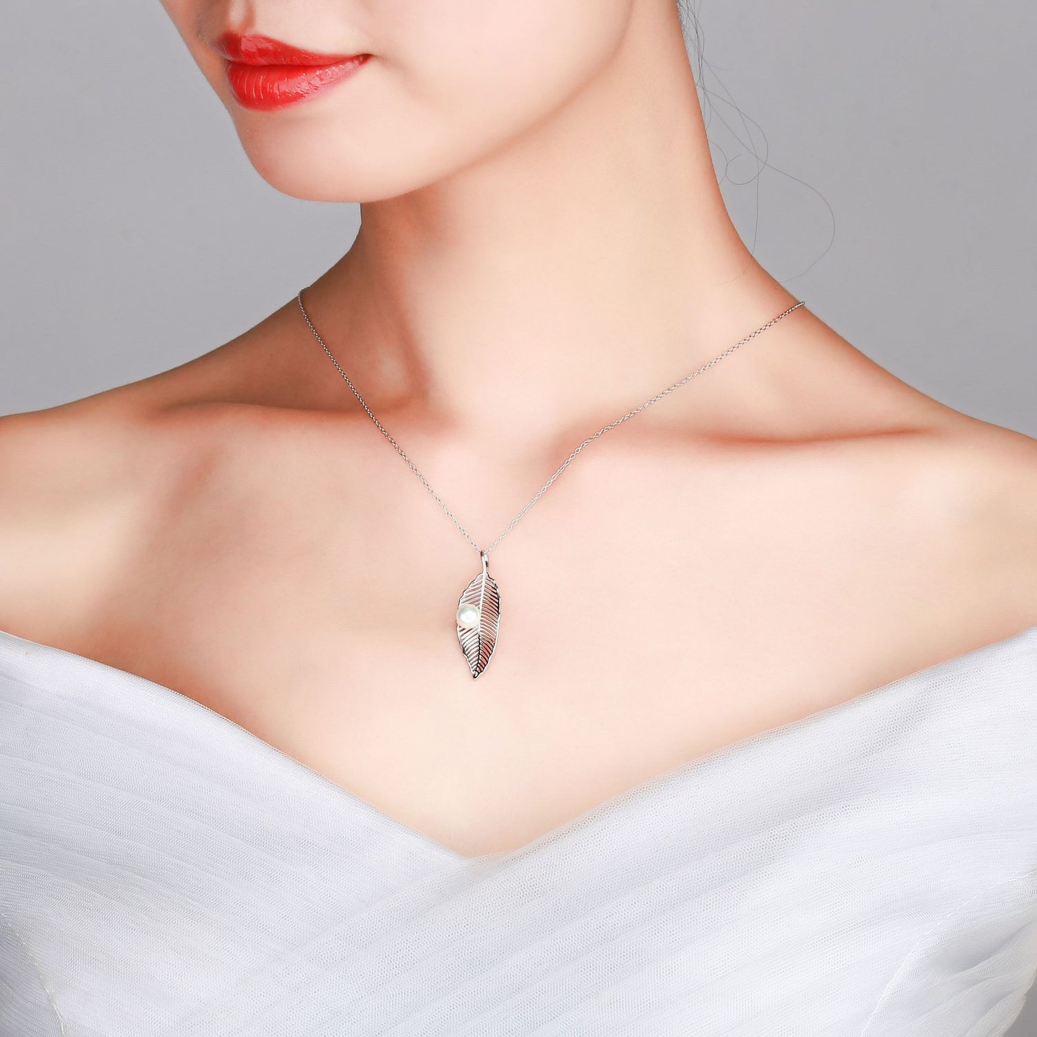 Silver Leaf Pearl Necklace - Timeless Pearl