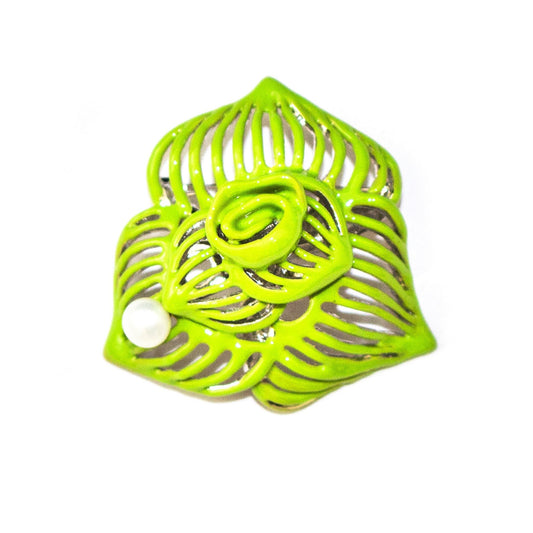 Rosa Pearl Brooch - Timeless Pearl